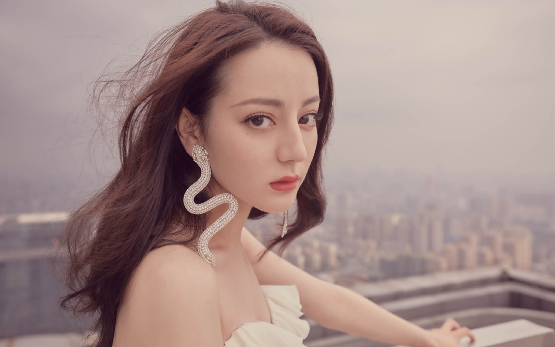 九游jiuyou-“激烈战役：球迷热血沸腾的最新精彩对决”，激烈战斗是什么意思