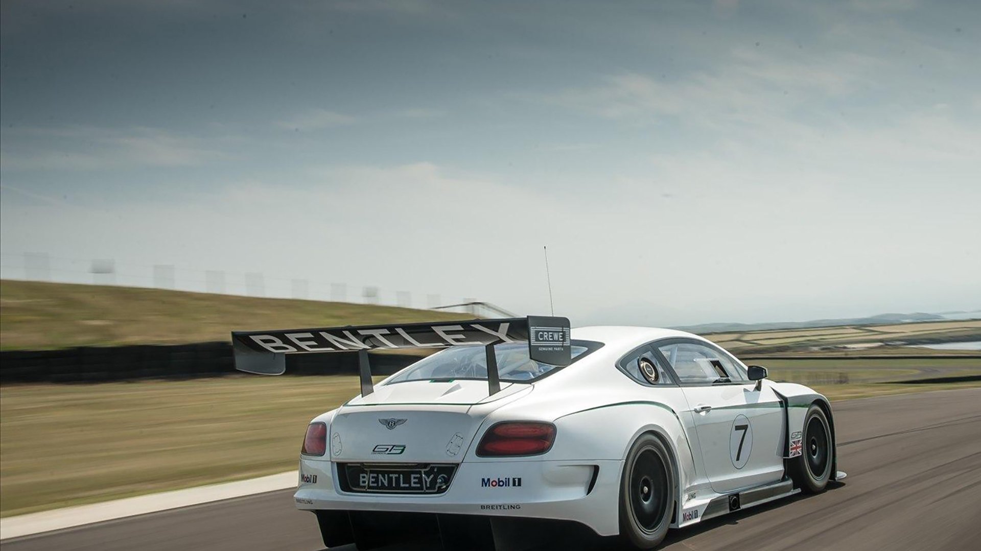 弗拉门戈前锋佩德罗在巴西杯中表现出色,助球队夺冠,巴西佩德罗弗鲁米嫩塞