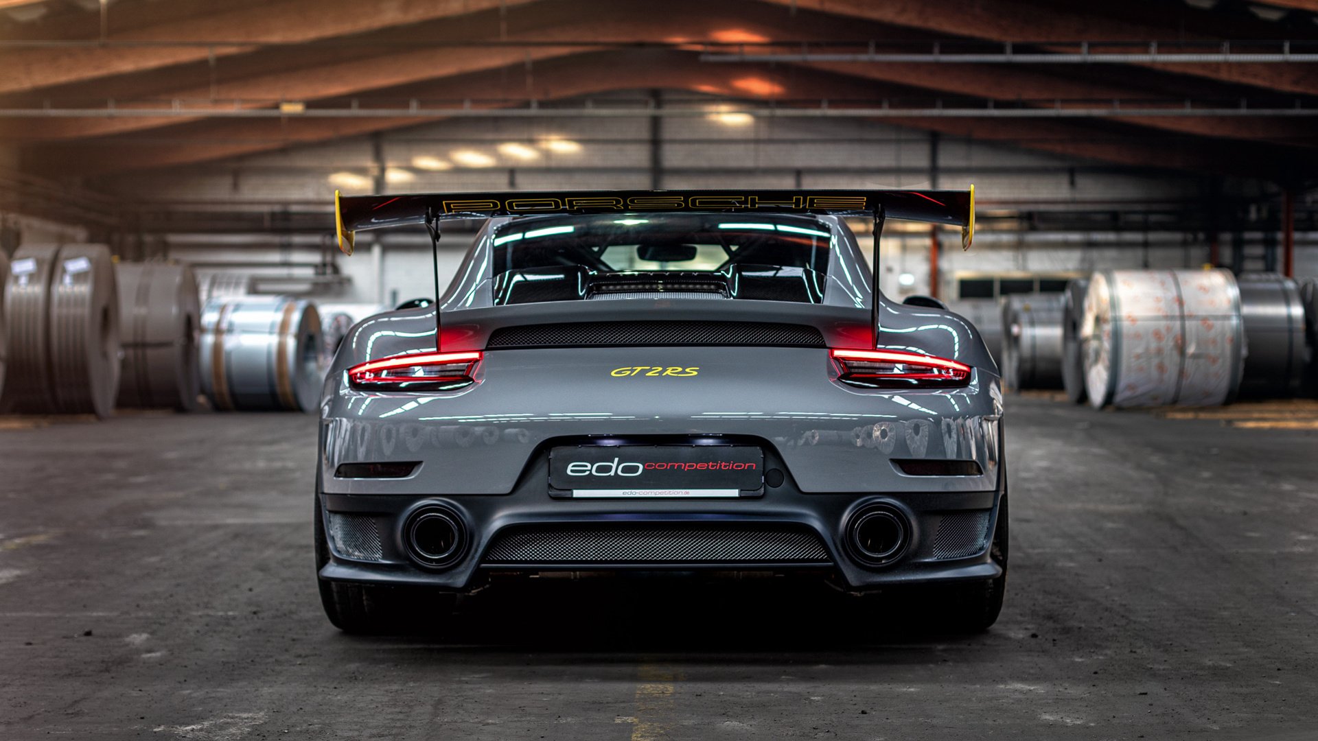 足球运动员职业权益保护法案正式实施,行业规范不断完善,足球职业运动员标准