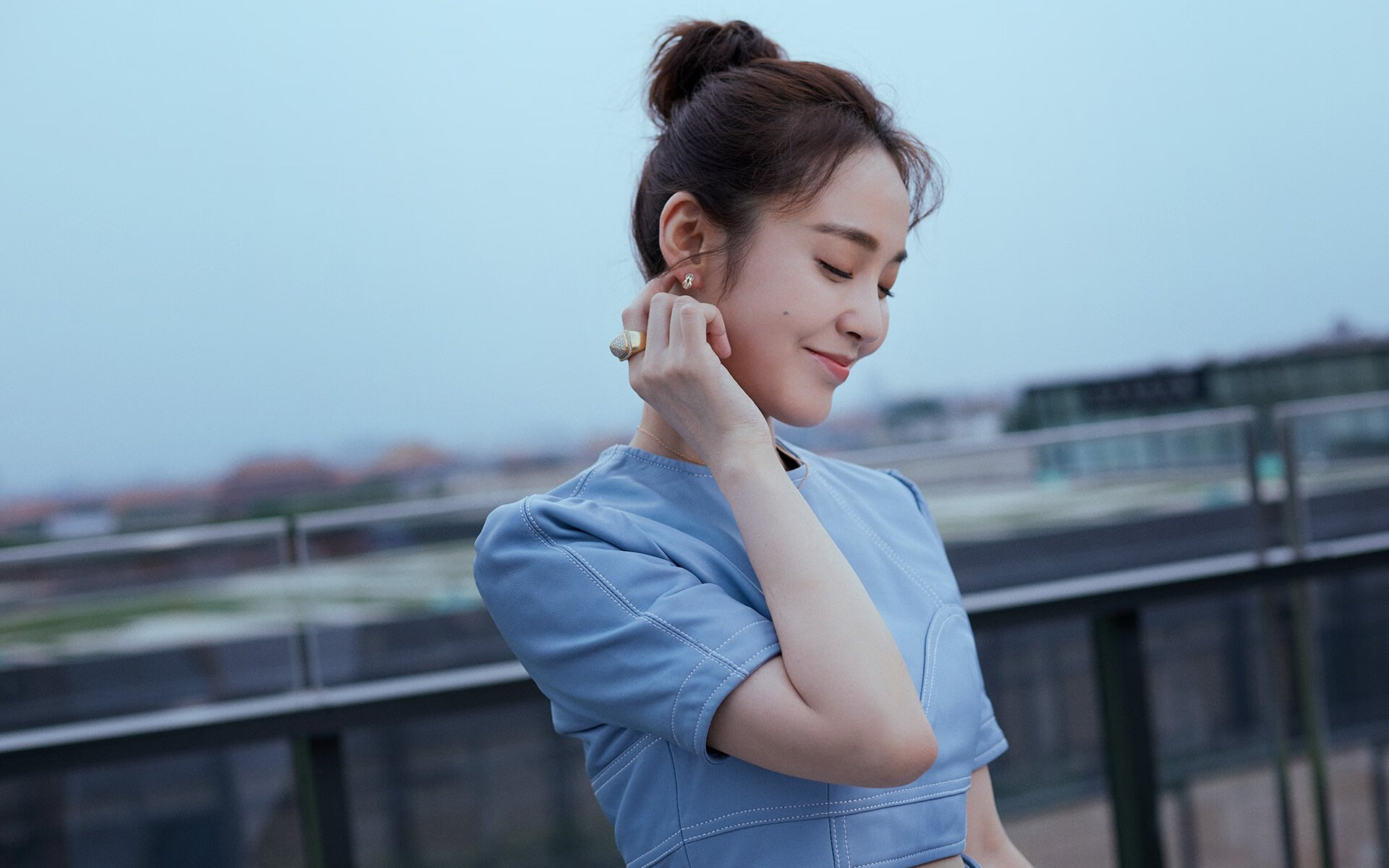 卡利亚里俱乐部士气高涨,切尔西队势如破竹,卡利亚里前锋