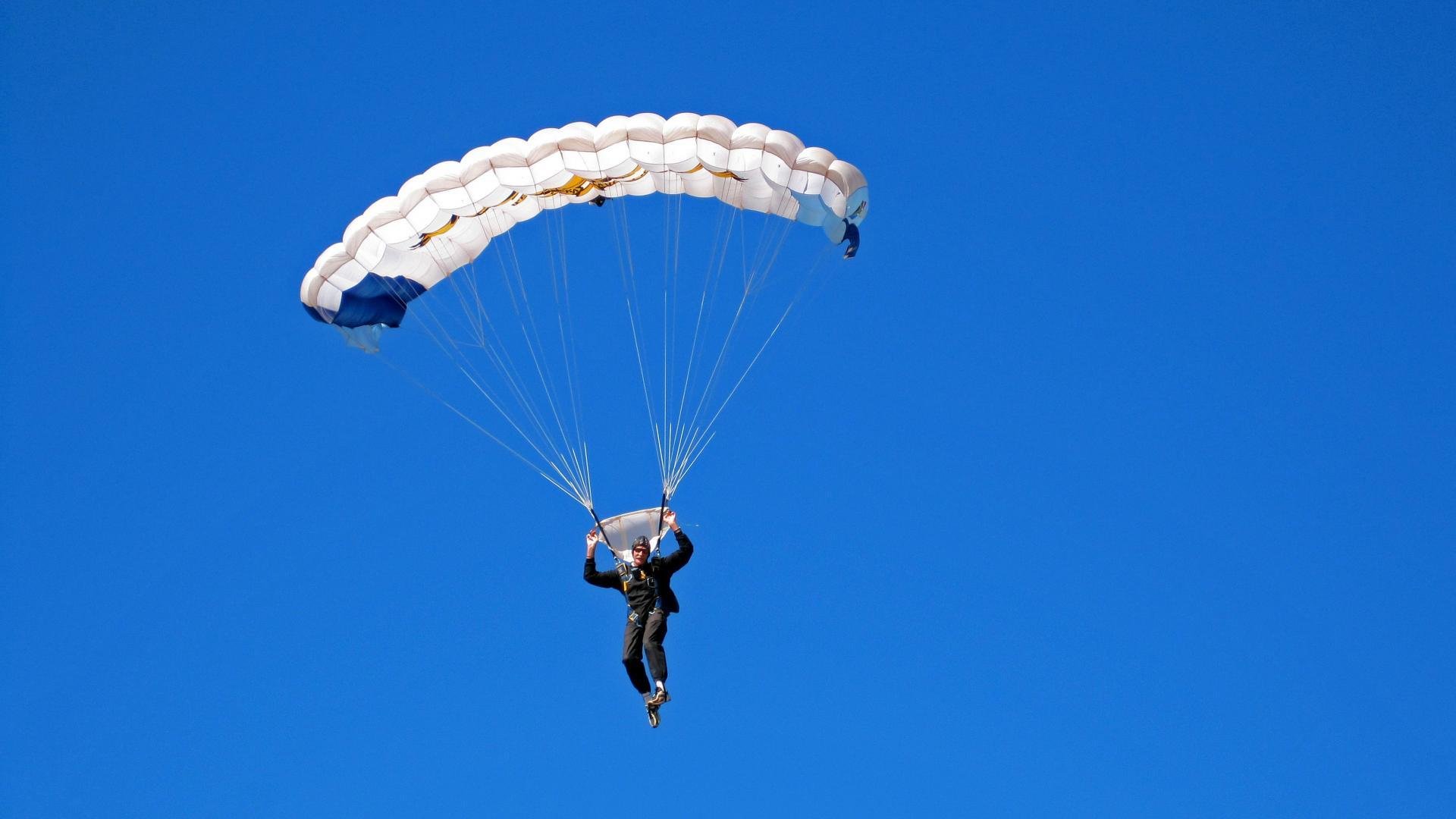 蛙泳换气动作影响划水节奏？，蛙泳换气节奏乱了怎么办