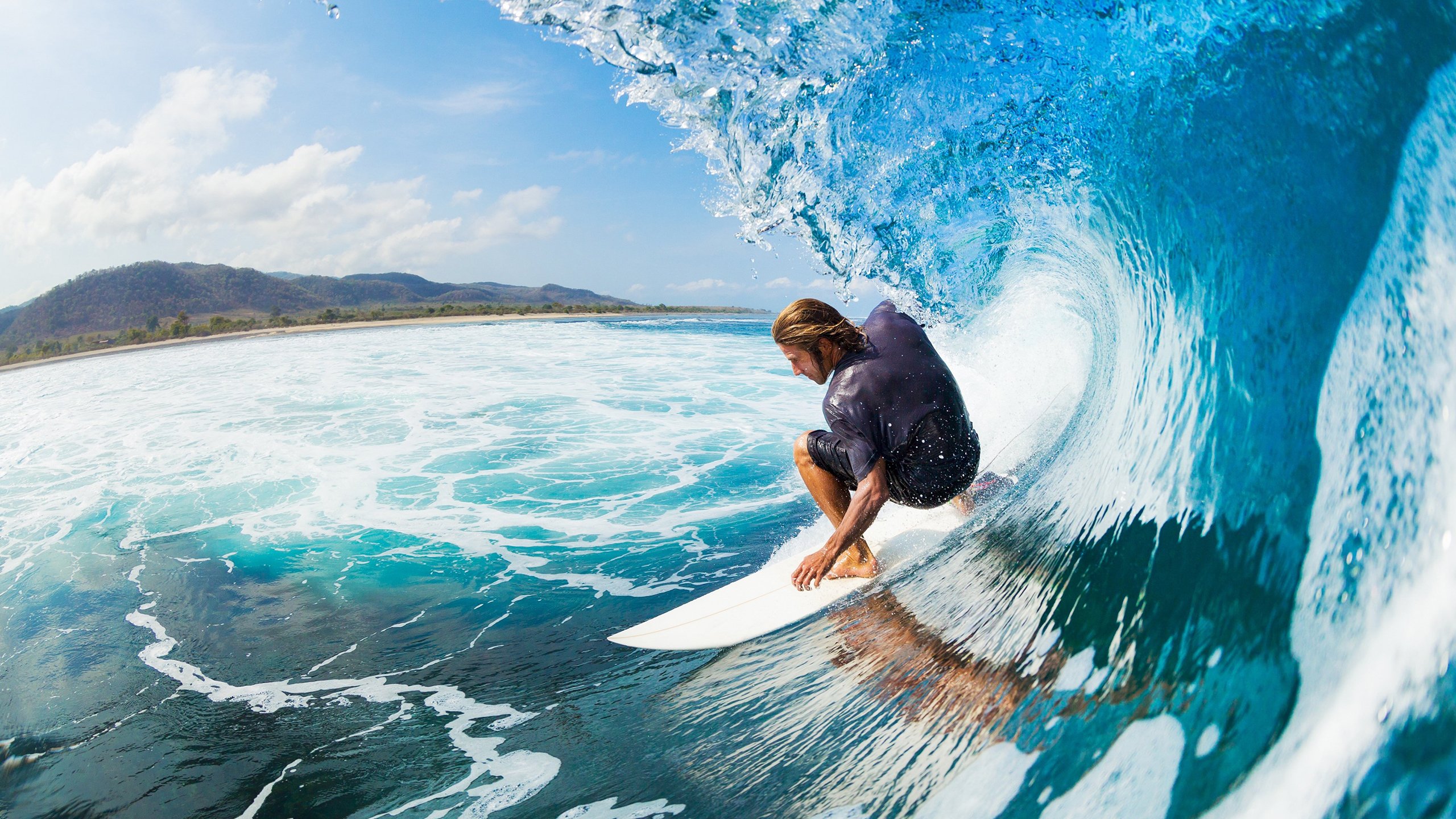 都灵边中联动形成连续攻势组合，都灵中锋